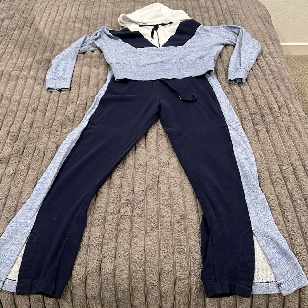 Splendid track suit